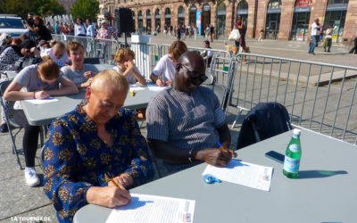 Finale de la Tournée de la Dictée pour Tous à Strasbourg – Place Kléber !